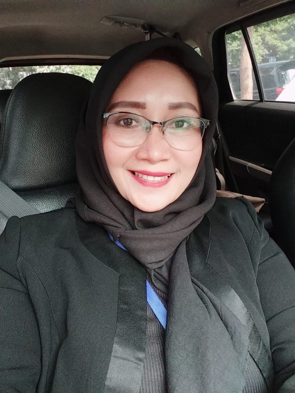 Yulia Sales Representative